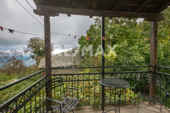 Image No.18-6 Bed Property for sale