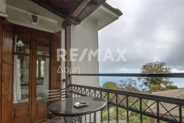 Image No.23-6 Bed Property for sale