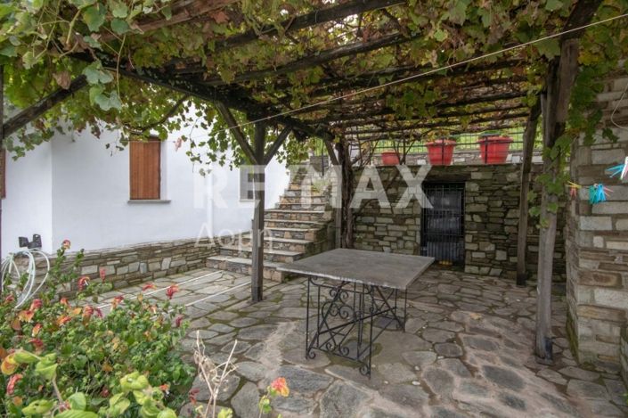 Image No.49-6 Bed Property for sale