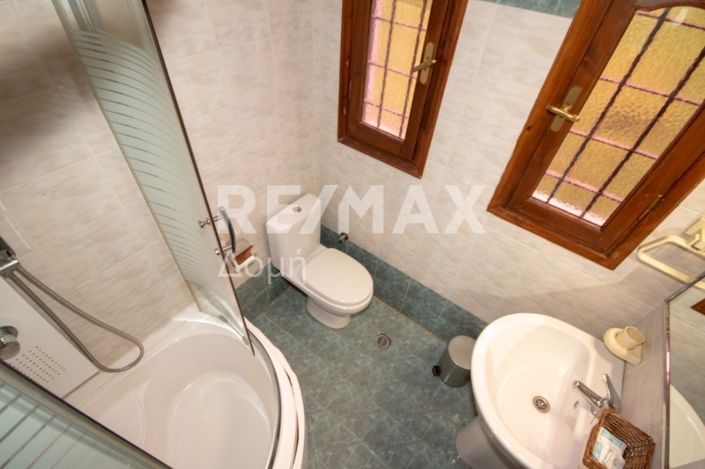 Image No.58-6 Bed Property for sale