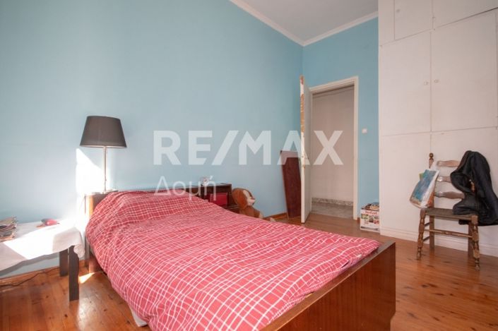 Image No.15-4 Bed Property for sale