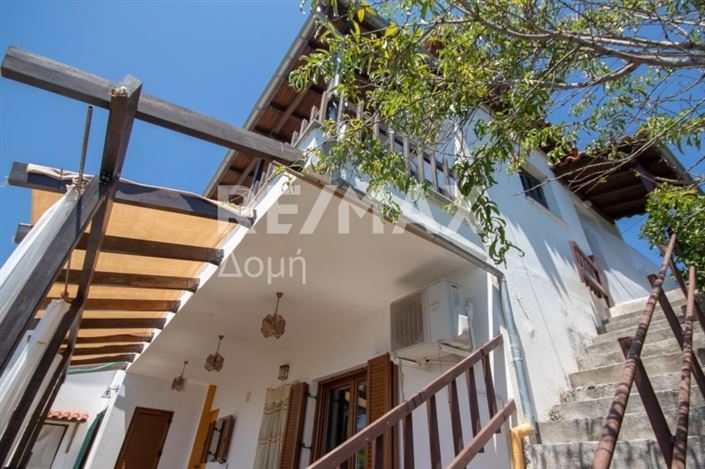 Image No.17-2 Bed Property for sale