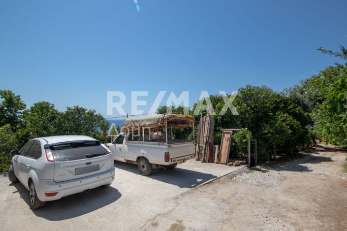 Image No.27-2 Bed Property for sale