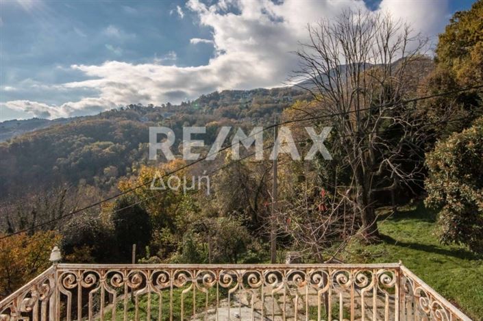 Image No.25-5 Bed Property for sale