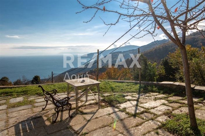 Image No.8-5 Bed Property for sale