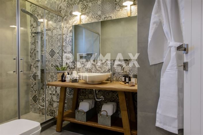 Image No.11-6 Bed Maisonette for sale