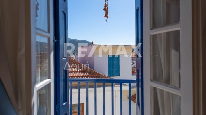 Image No.32-2 Bed Property for sale