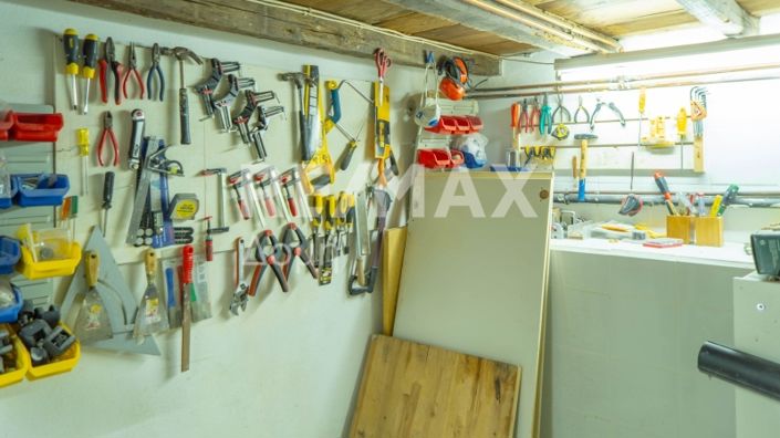 Image No.38-2 Bed Property for sale