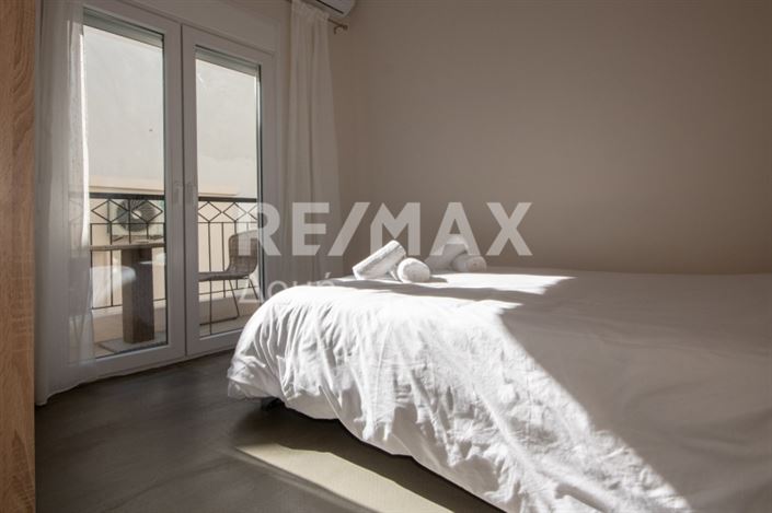 Image No.13-6 Bed Property for sale