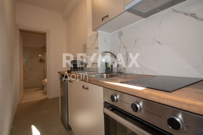 Image No.15-6 Bed Property for sale