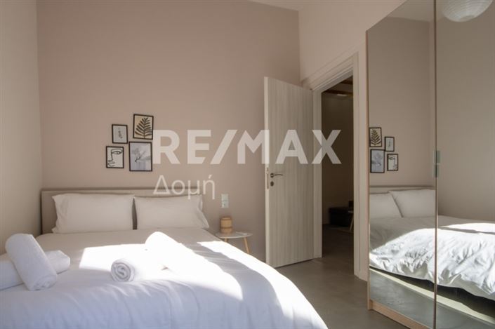 Image No.21-6 Bed Property for sale