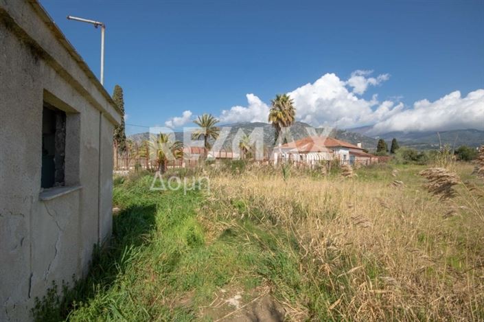 Image No.12-2 Bed House for sale