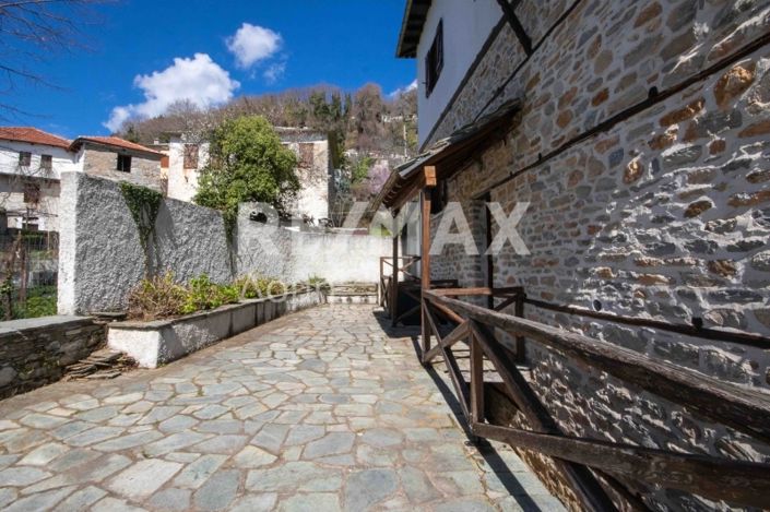 Image No.38-9 Bed Property for sale