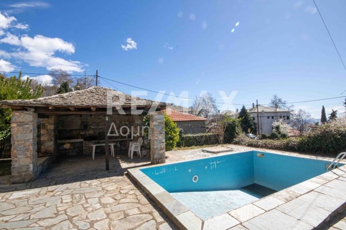 Image No.42-9 Bed Property for sale