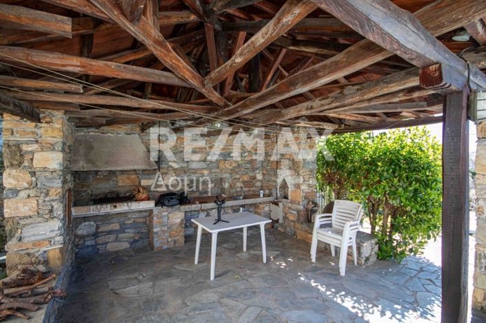 Image No.45-9 Bed Property for sale