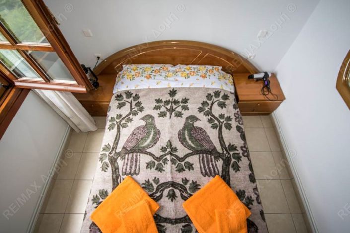 Image No.25-3 Bed Property for sale