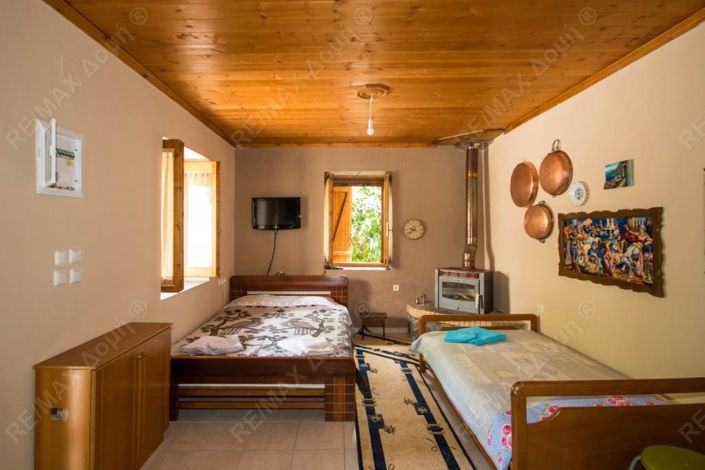 Image No.26-3 Bed Property for sale