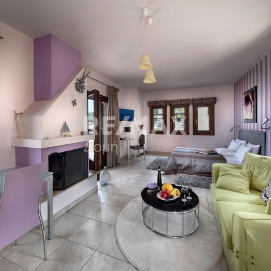 Image No.30-13 Bed Property for sale