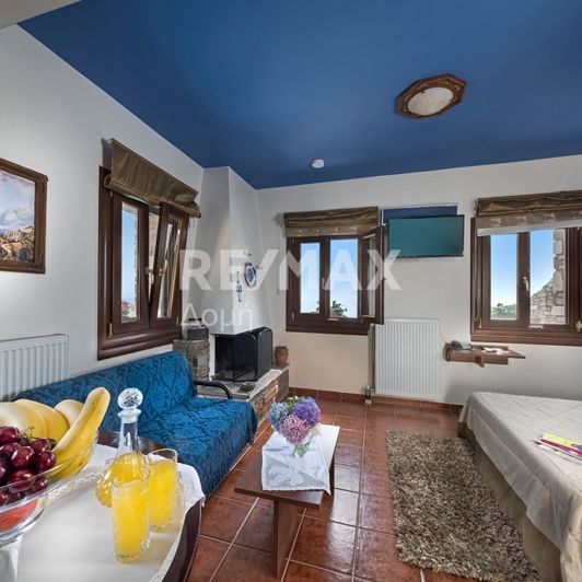 Image No.32-13 Bed Property for sale