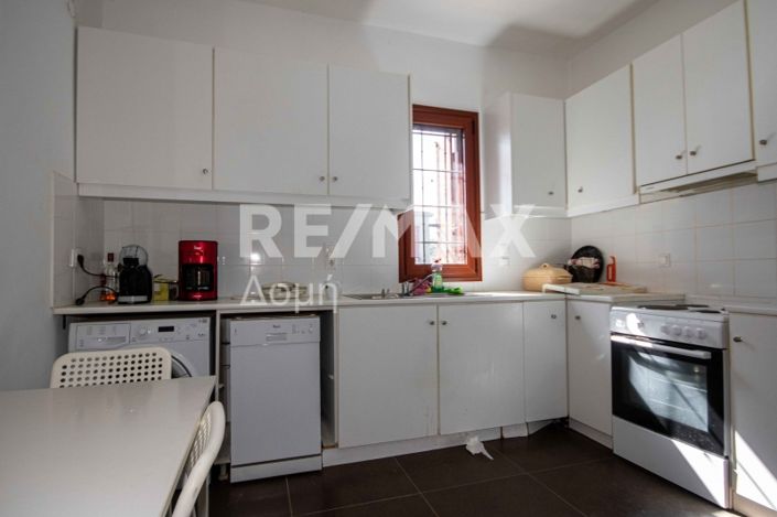 Image No.59-6 Bed Property for sale