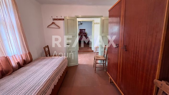 Image No.25-2 Bed House for sale