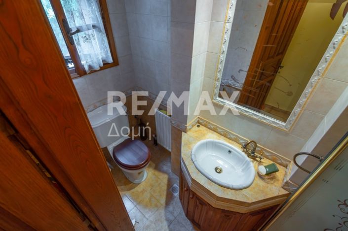 Image No.22-3 Bed Property for sale