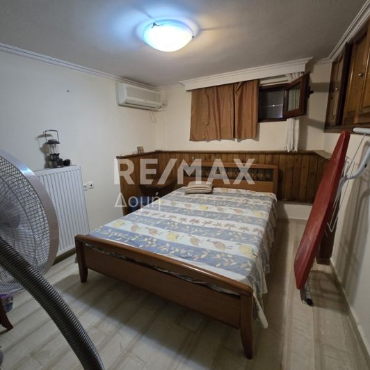 Image No.19-5 Bed Property for sale