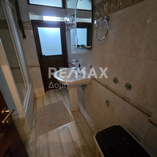 Image No.32-5 Bed Property for sale