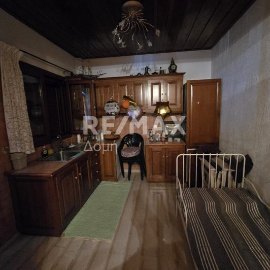 Image No.48-5 Bed Property for sale