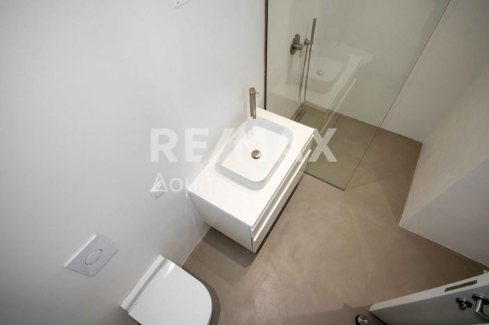 Image No.52-2 Bed House for sale