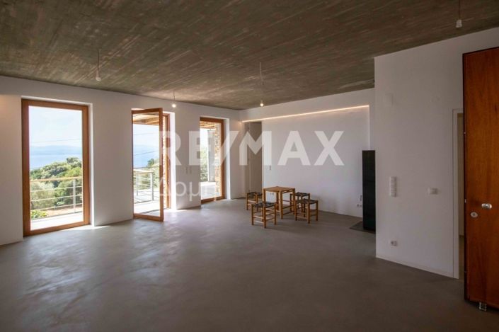 Image No.7-2 Bed House for sale