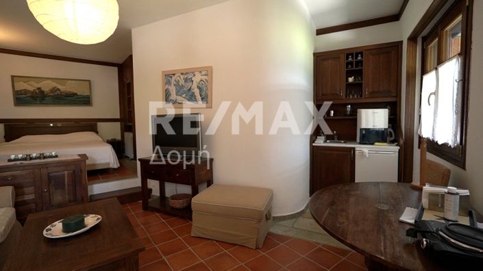 Image No.33-5 Bed Property for sale