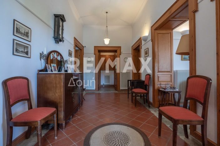 Image No.4-5 Bed Property for sale