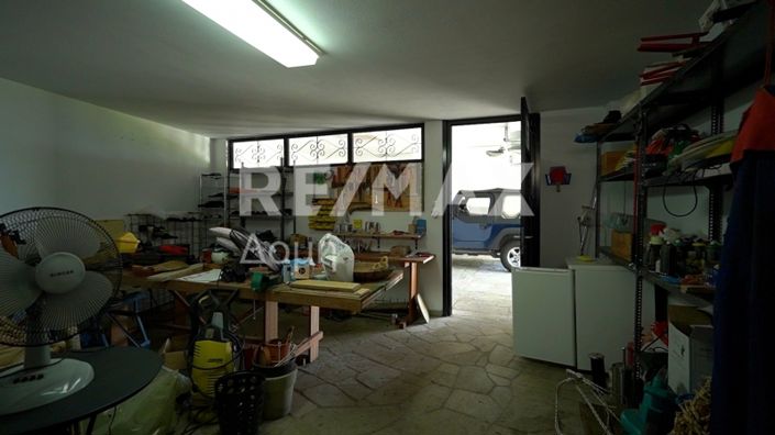 Image No.59-5 Bed Property for sale