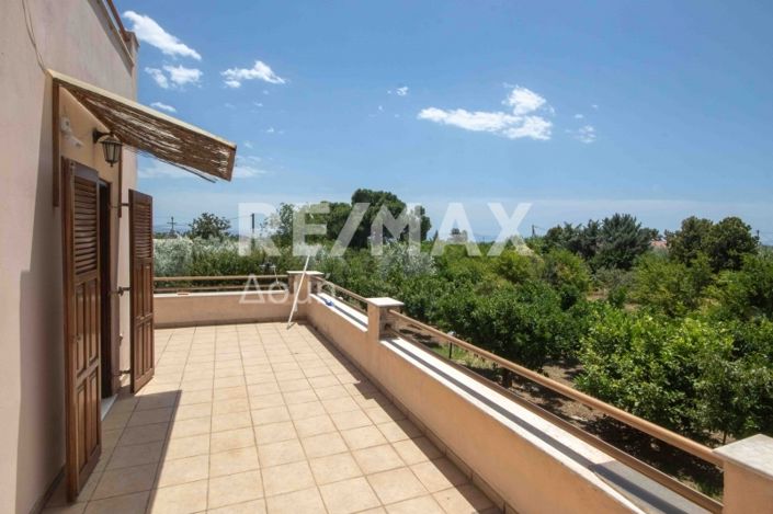 Image No.11-6 Bed House for sale