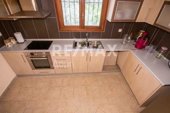 Image No.15-6 Bed House for sale