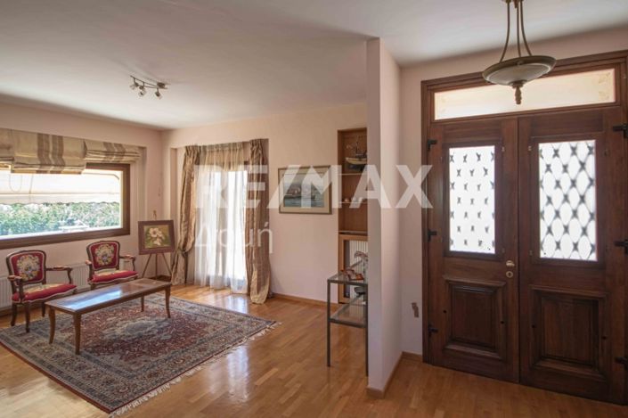 Image No.33-6 Bed House for sale