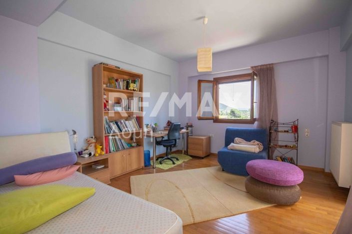 Image No.47-6 Bed House for sale