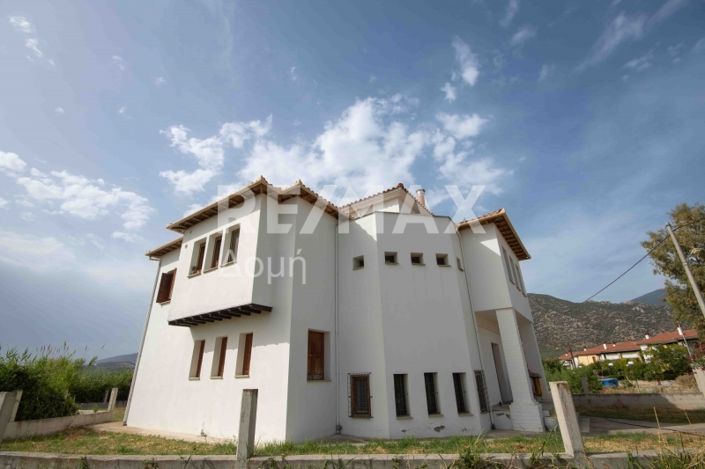 Image No.2-5 Bed Villa for sale