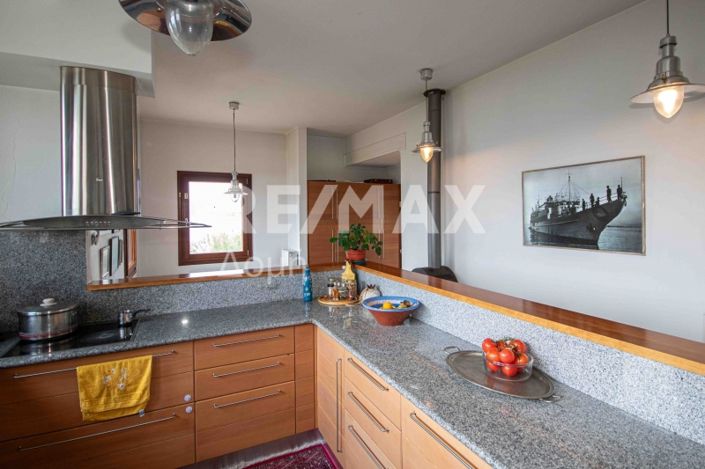 Image No.42-5 Bed Villa for sale