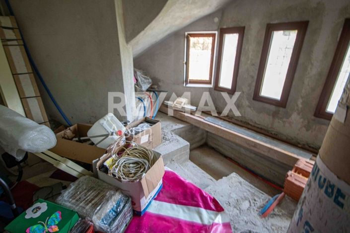 Image No.52-5 Bed Villa for sale