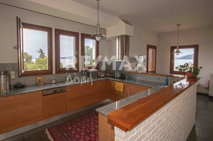 Image No.9-5 Bed Villa for sale