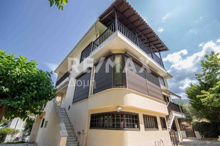 Image No.37-4 Bed Property for sale