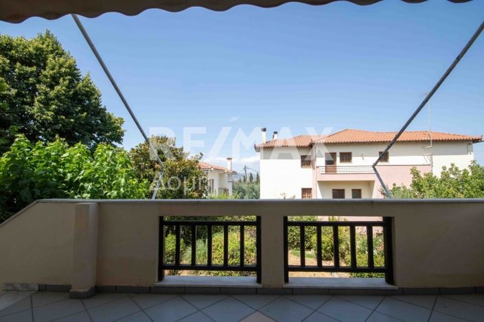 Image No.38-4 Bed Property for sale