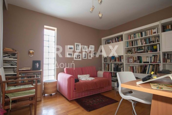 Image No.43-4 Bed Property for sale