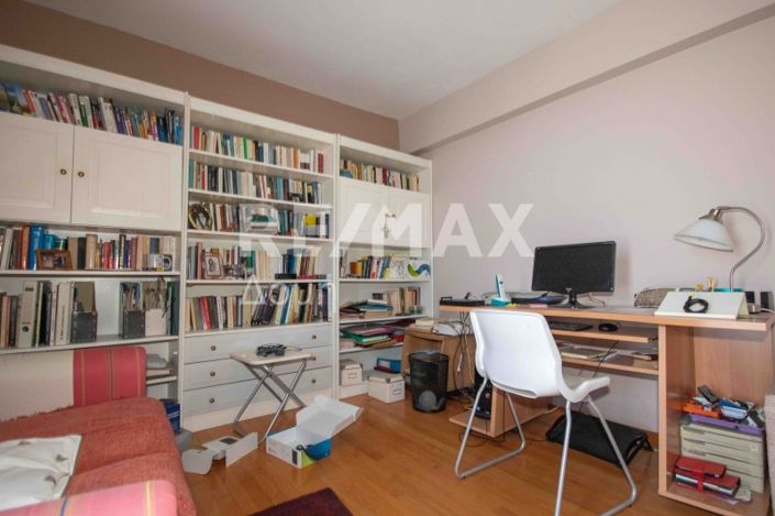 Image No.50-4 Bed Property for sale