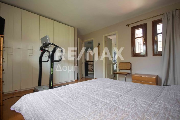 Image No.51-4 Bed Property for sale