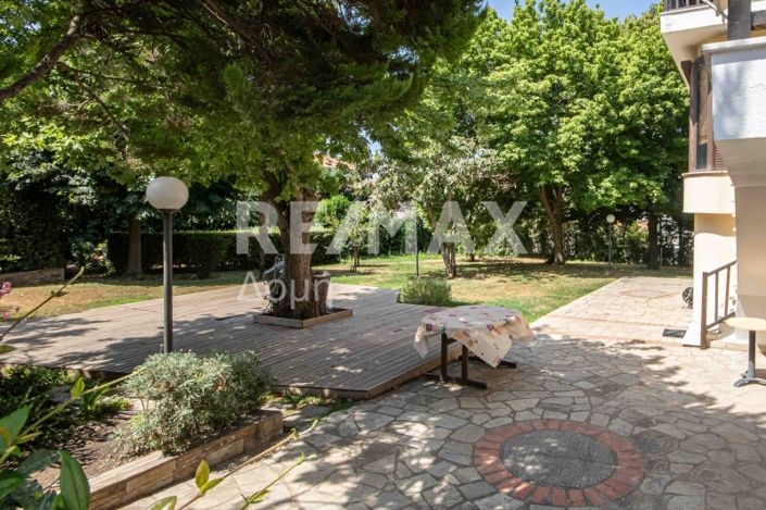 Image No.9-4 Bed Property for sale