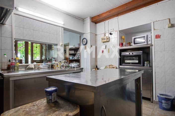 Image No.15-3 Bed Property for sale