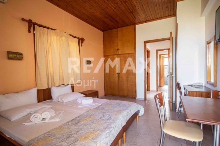 Image No.11-3 Bed Property for sale